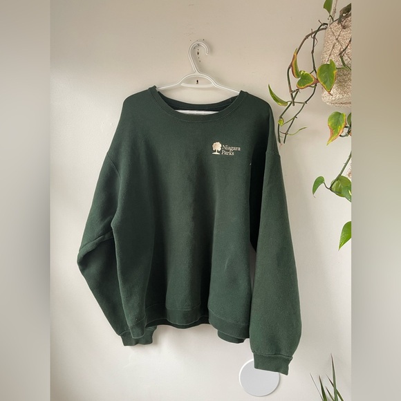 Other - Vintage Niagara parks sweater